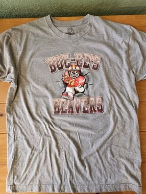 Gray Buc-ee's Beavers Football 82 T Shirt Size Medium